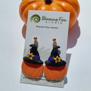 Halloween  Pumpkin  in hat Earrings